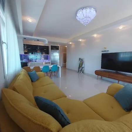 квартира в азуре парк турция махмутлар Alanya